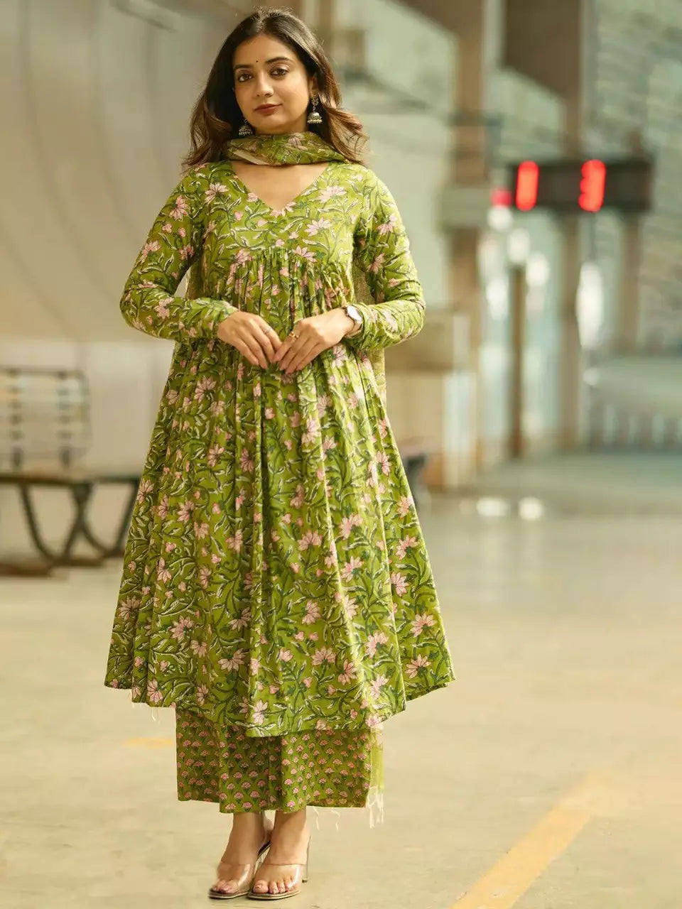 Rayon Printed Green Kurti Pant Set with Dupatta