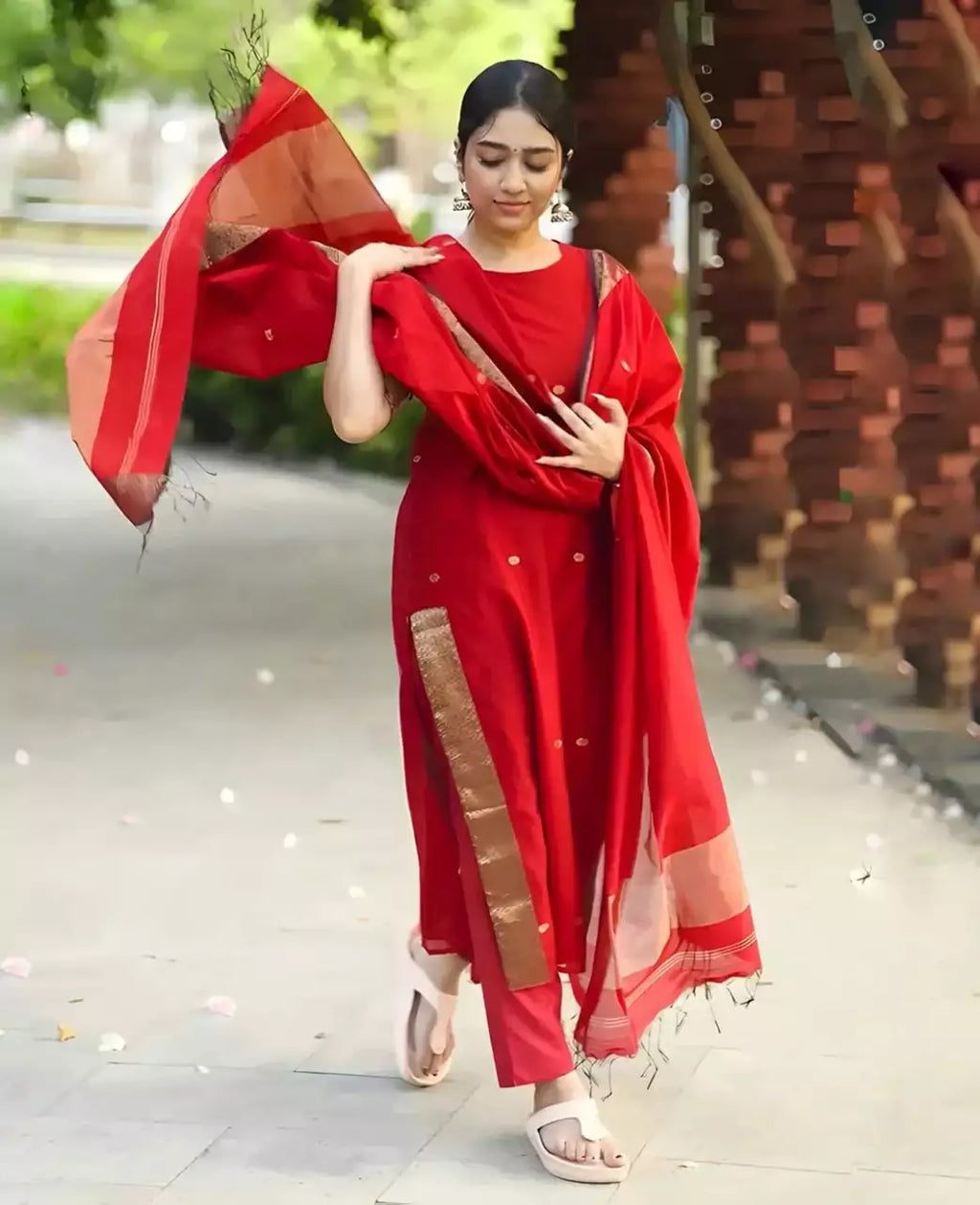 Jacquard Silk Embroidered Maxi Kurti with Dupatta