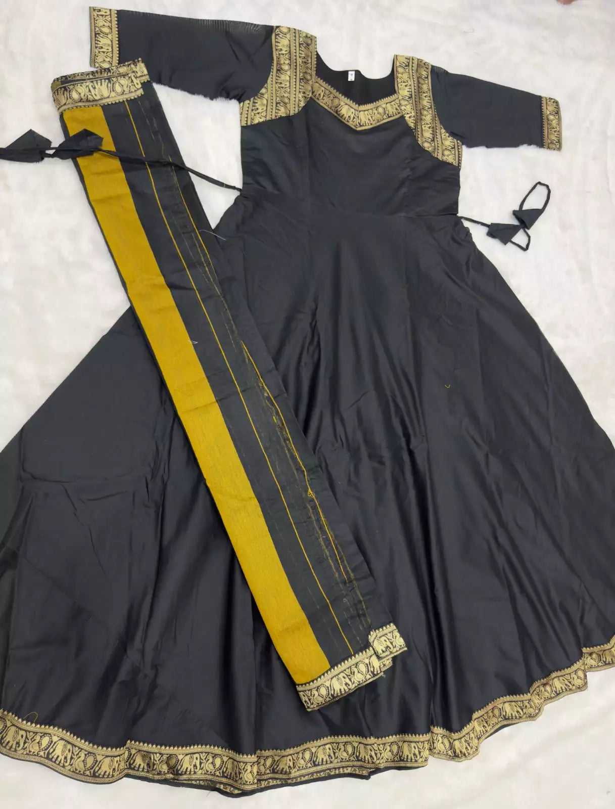 Cotton Jacquard Lace Maxi Kurti with Dupatta