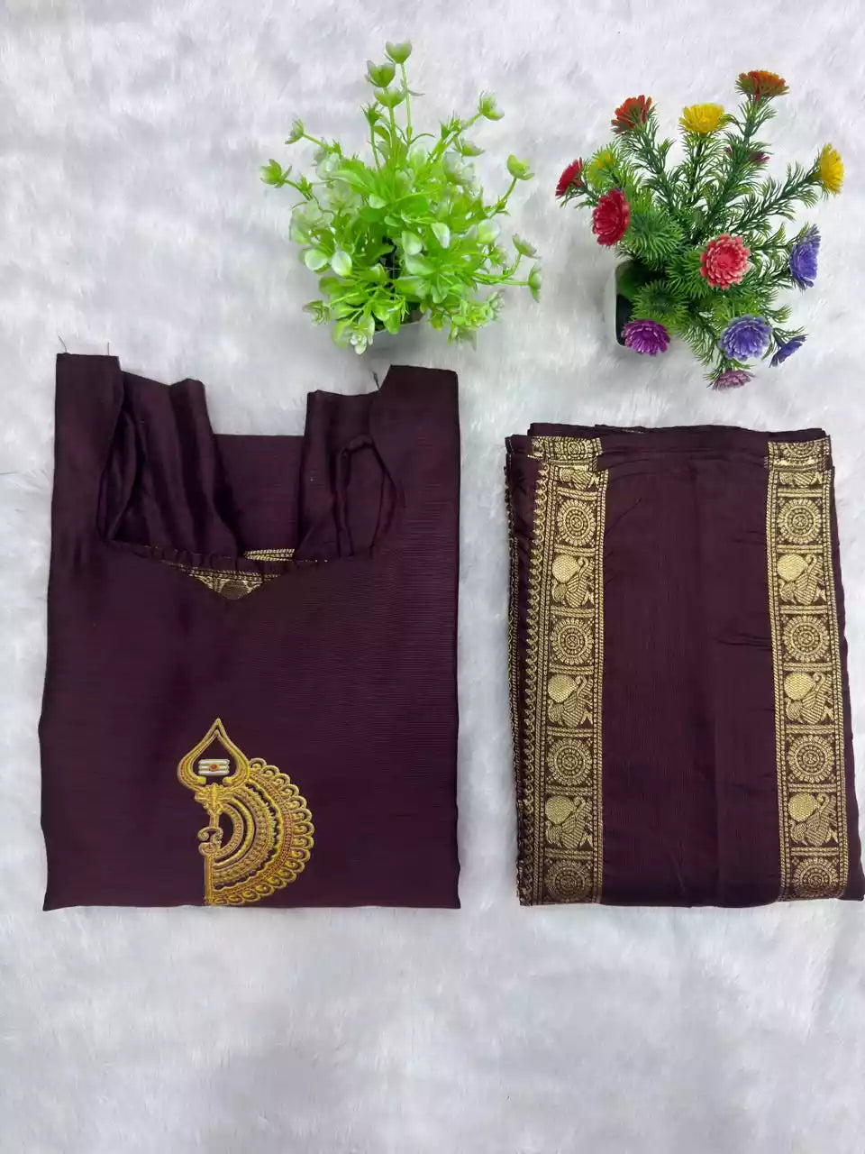 Chettinad Cotton Vel Symbol Embroidered Kurti with Dupatta